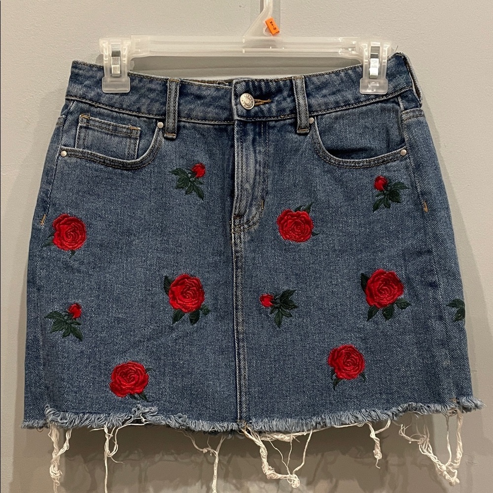 Embroidered Denim Skirt with Red Rose Accents pacsun size 25